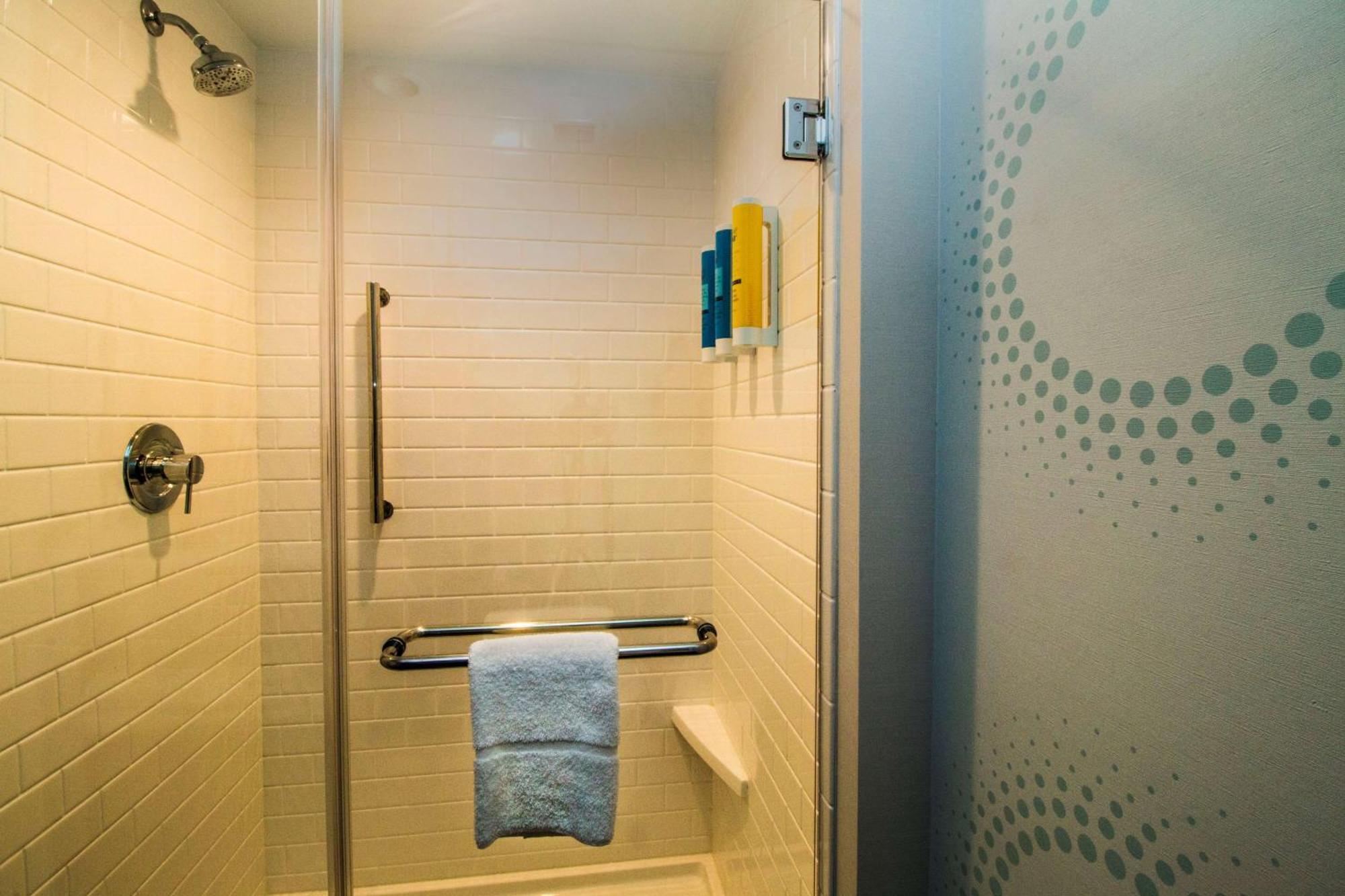 Отель Tru By Hilton Norfolk Airport, Va Вирджиния-Бич Экстерьер фото